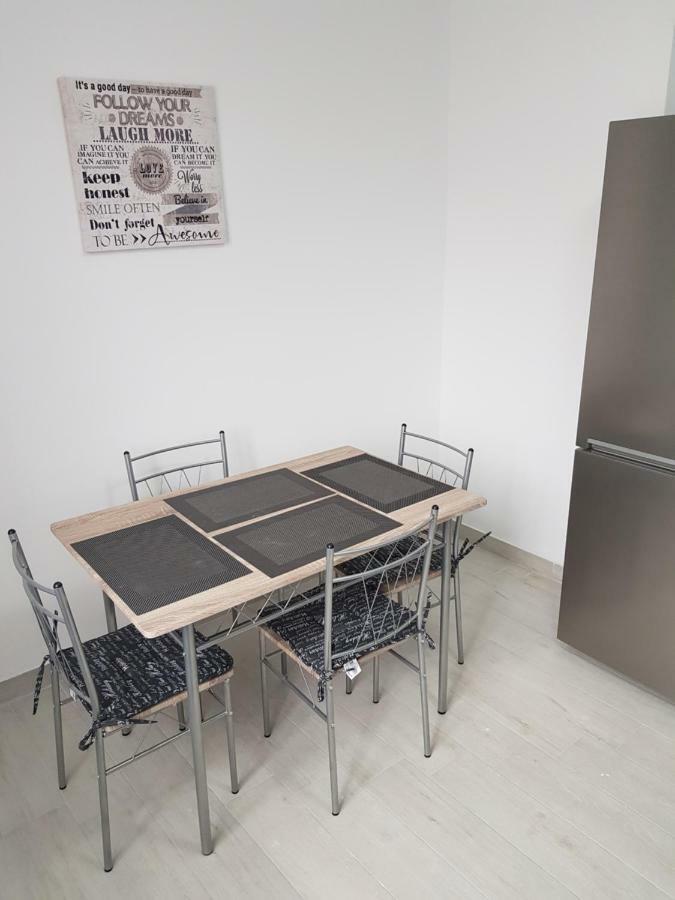 Apartament Flo Констанца Екстер'єр фото